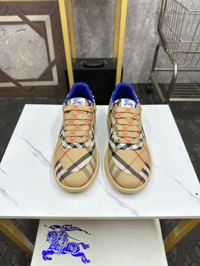 Burberry Low Shoes